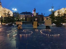 Fridays for Future Tea Light Action on 2020-12-11 in Klagenfurt